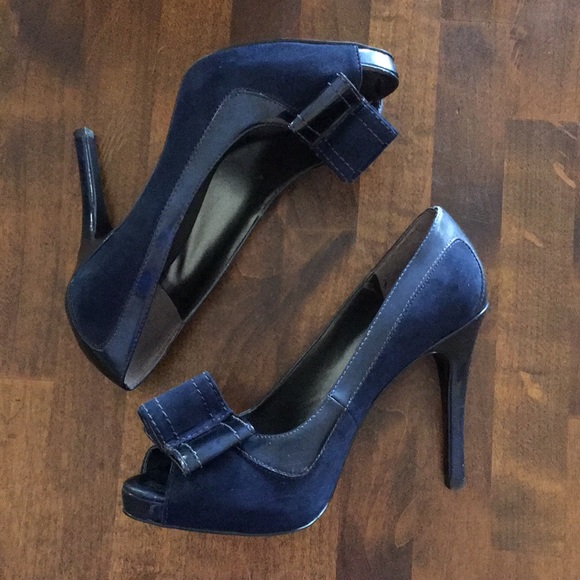 Nine West Heels - Picture 3 of 8